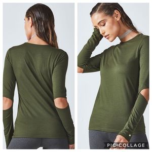 Fabletics Tops - Fabletics Alexa Long Sleeve Tee Olive Green L Fabletics Tops - Fabletics Alexa Long Sleeve Tee Olive Green L